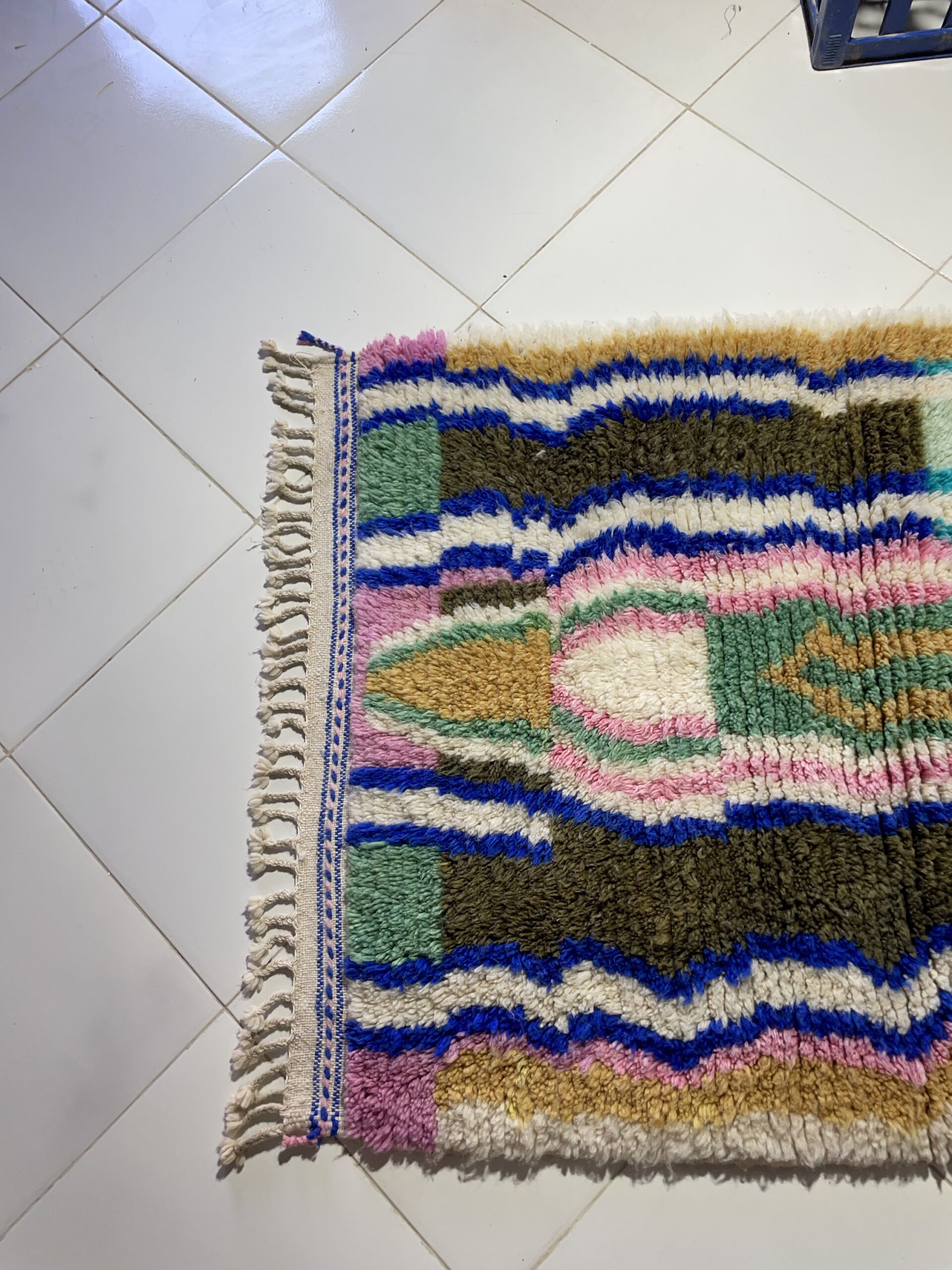 Handmade Moroccan Azilal Rug 150x100 cm – Colorful Wool Berber Carpet, Abstract Boho Art Rug - Image 5