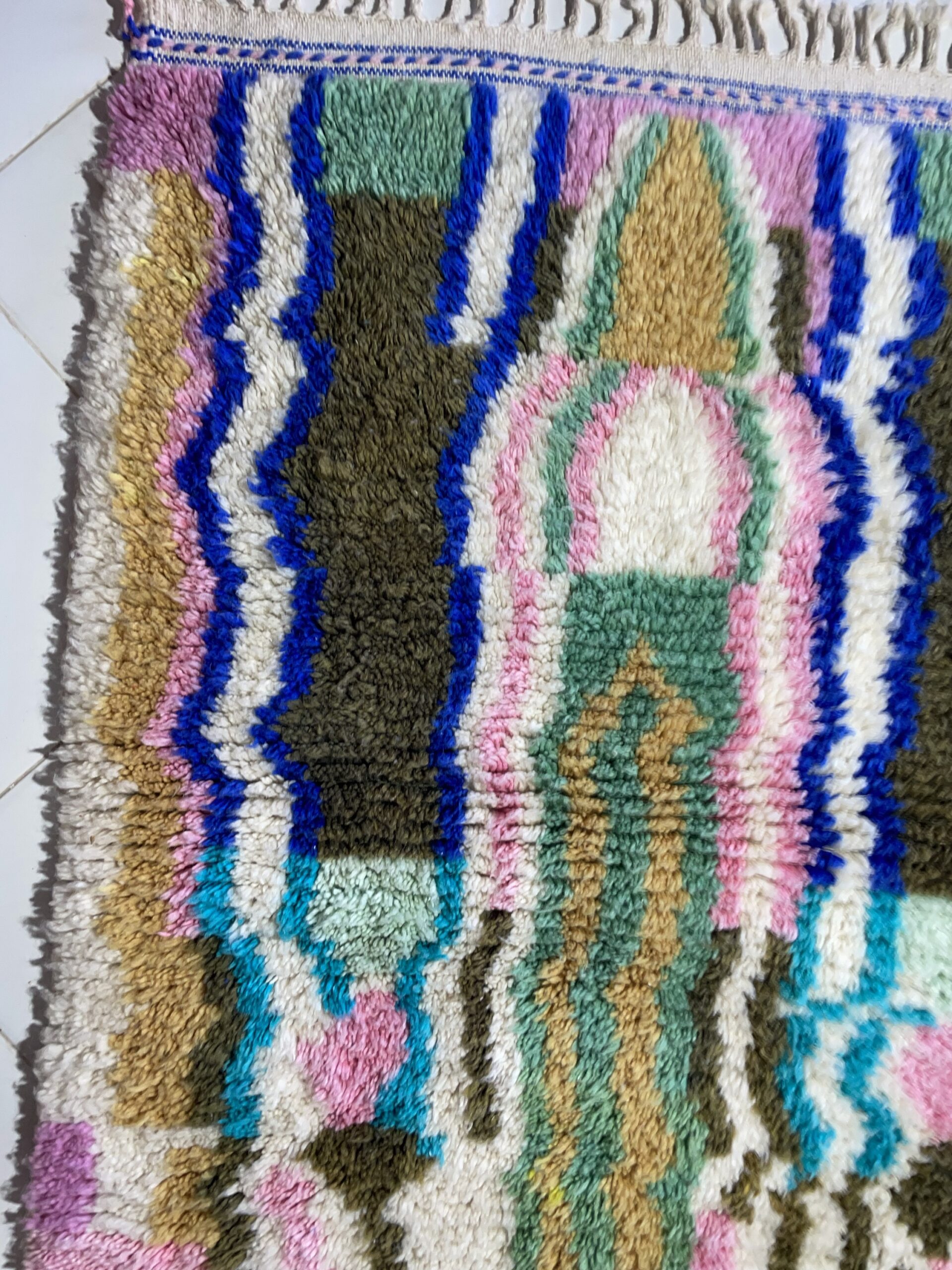 Handmade Moroccan Azilal Rug 150x100 cm – Colorful Wool Berber Carpet, Abstract Boho Art Rug - Image 4