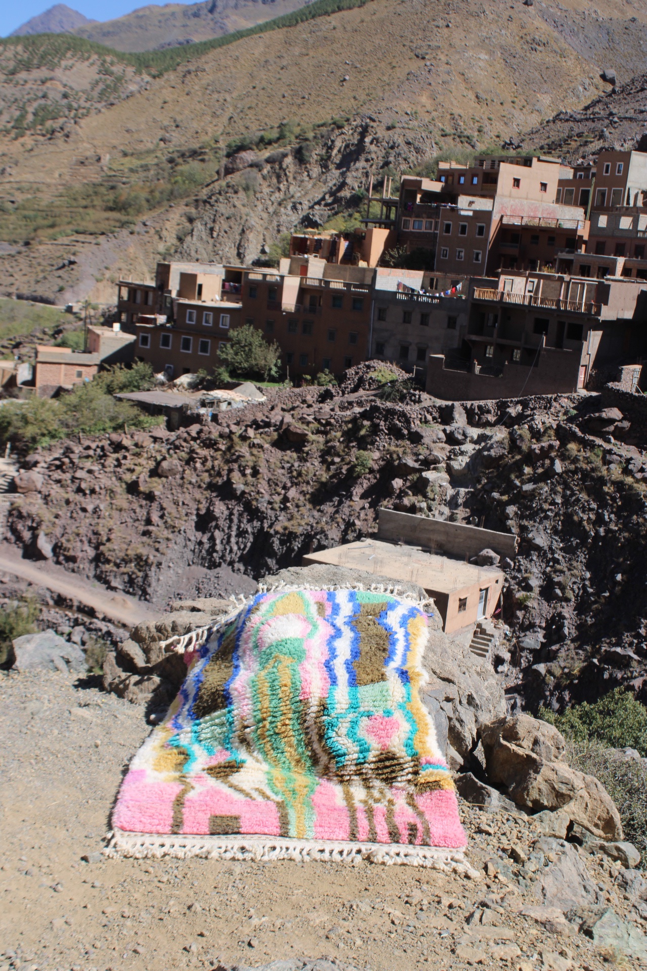 Handmade Moroccan Azilal Rug 150x100 cm – Colorful Wool Berber Carpet, Abstract Boho Art Rug - Image 9