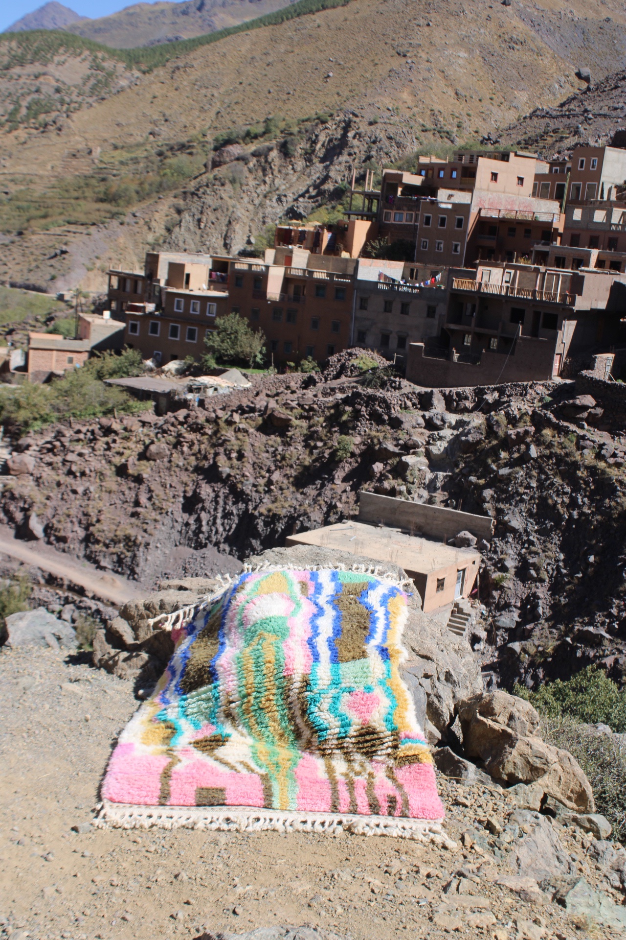 Handmade Moroccan Azilal Rug 150x100 cm – Colorful Wool Berber Carpet, Abstract Boho Art Rug - Image 10