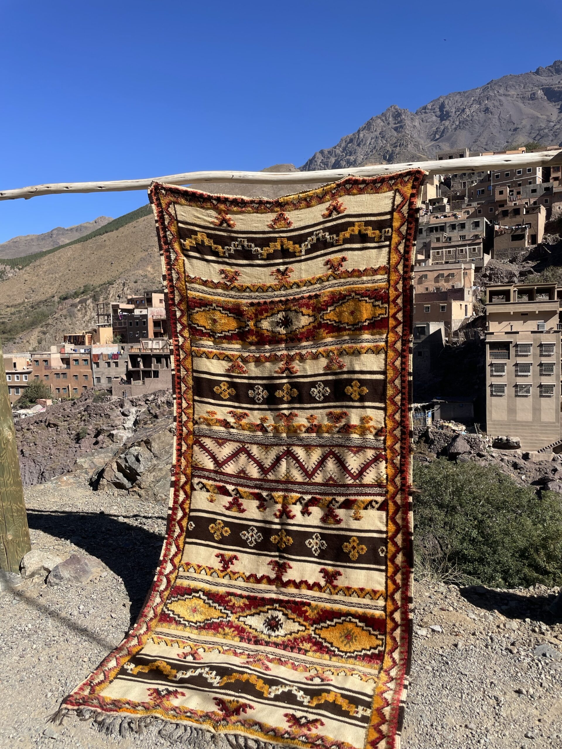 Vintage Moroccan Glaoui Rug – 9.3 × 4.2 ft (283 × 128 cm) – Handwoven Berber Wool Rug - Image 17