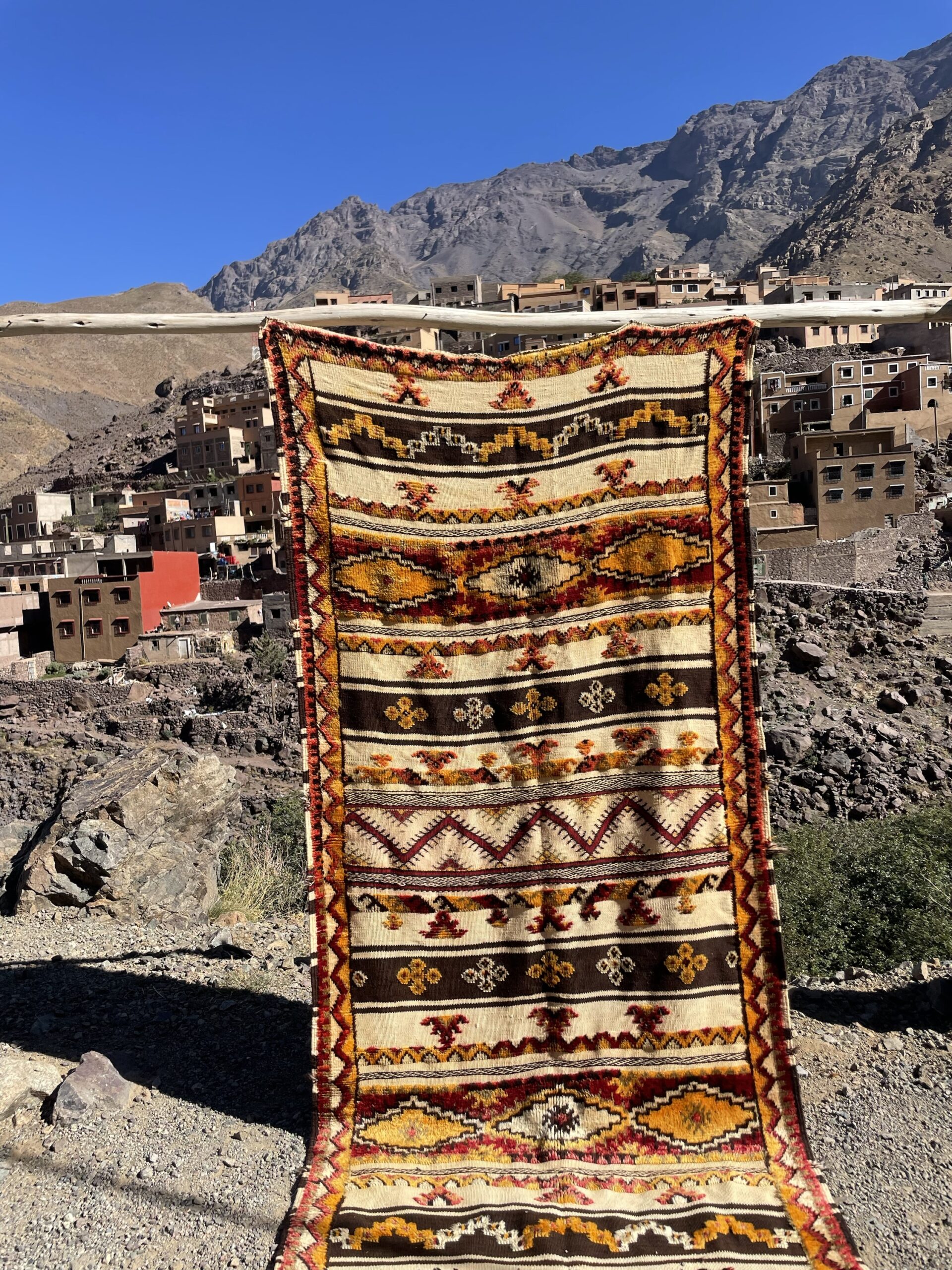 Vintage Moroccan Glaoui Rug – 9.3 × 4.2 ft (283 × 128 cm) – Handwoven Berber Wool Rug - Image 14