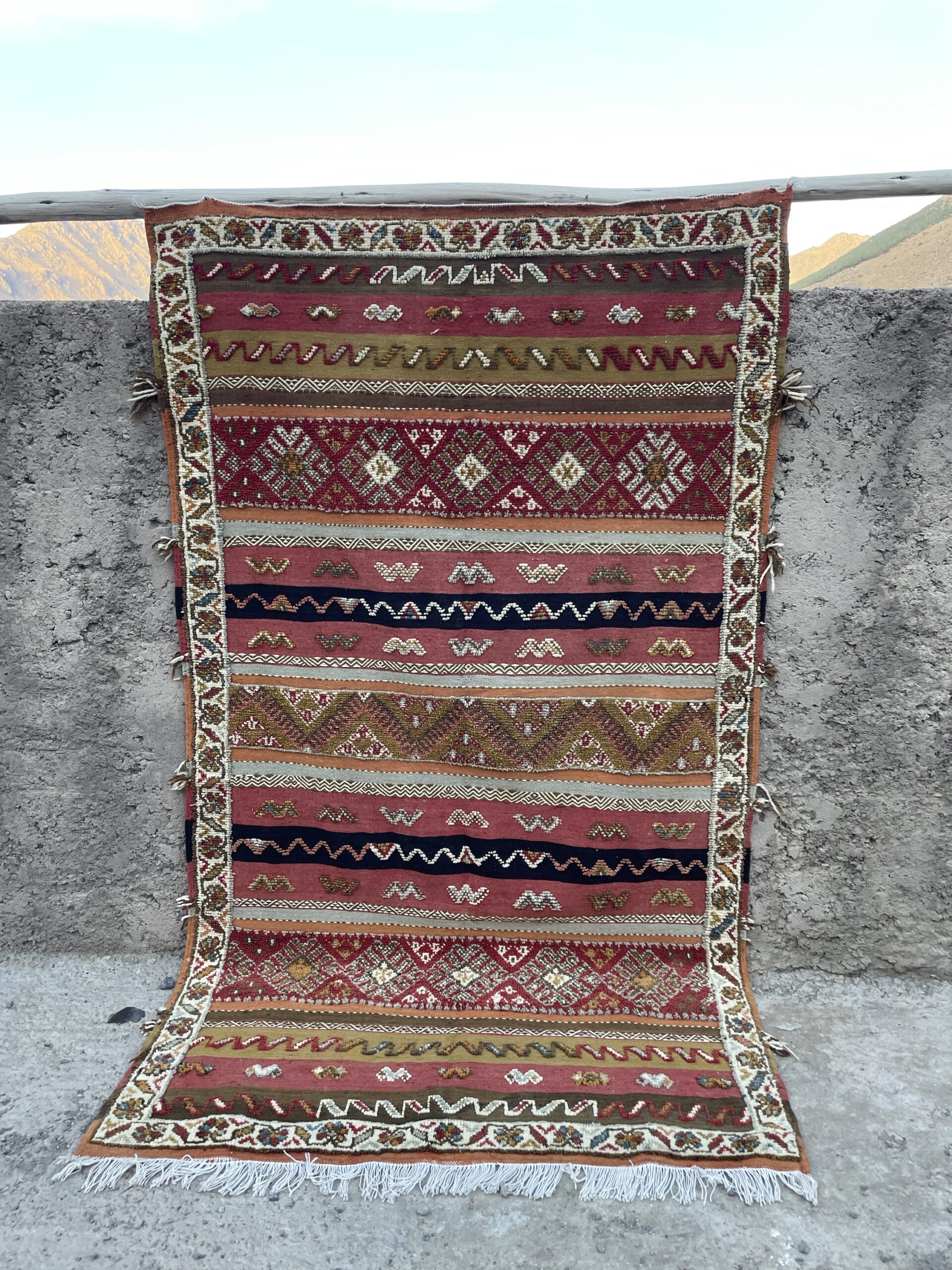 Handmade Glaoui Rug 249 x 147 cm (8'2" x 4'10") | Authentic Moroccan Timnay Weaving | Berber Tribal Wool Rug | Siroua Region | Ait Ouaghrda Artisan Hanbel - Image 11
