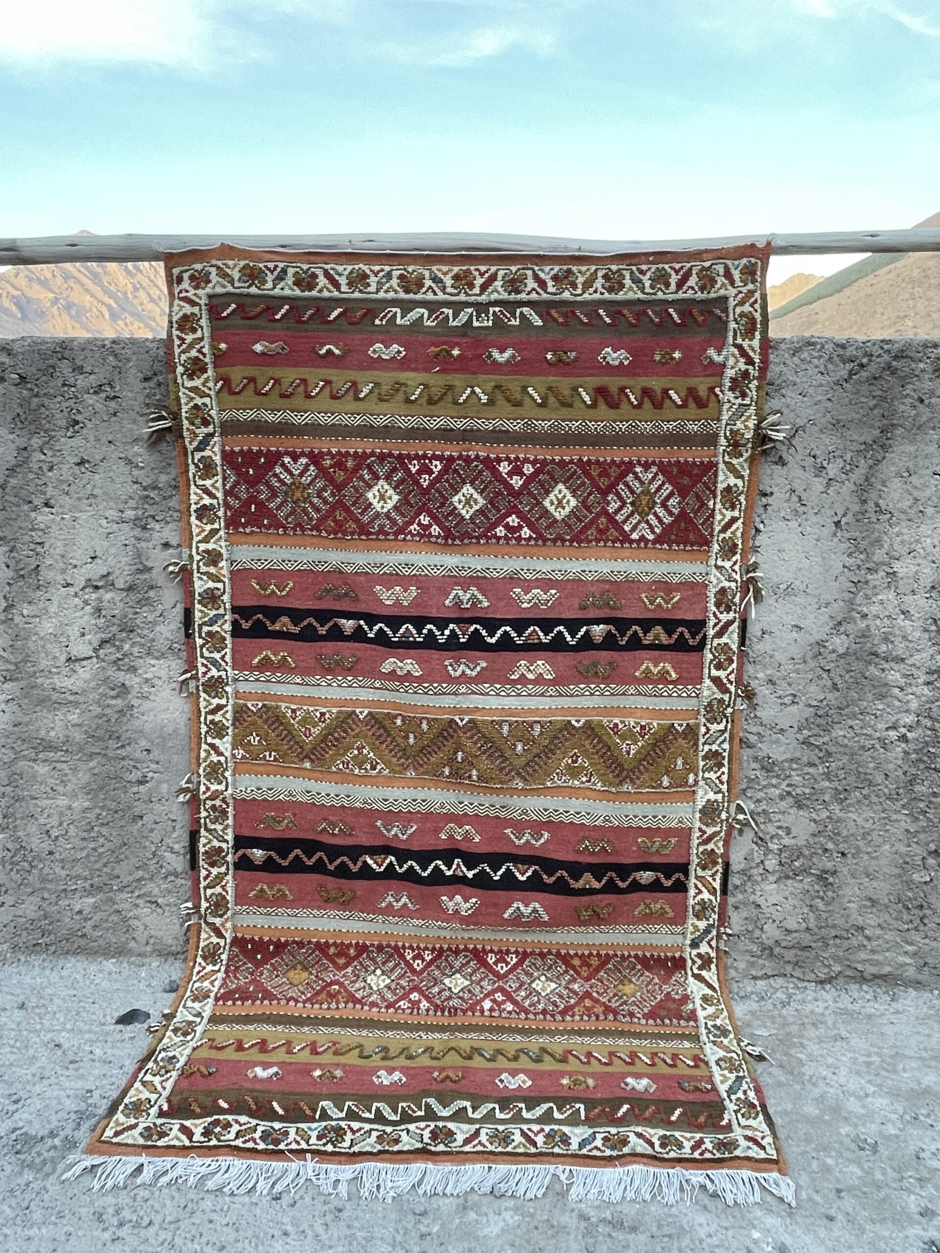 Handmade Glaoui Rug 249 x 147 cm (8'2" x 4'10") | Authentic Moroccan Timnay Weaving | Berber Tribal Wool Rug | Siroua Region | Ait Ouaghrda Artisan Hanbel - Image 14