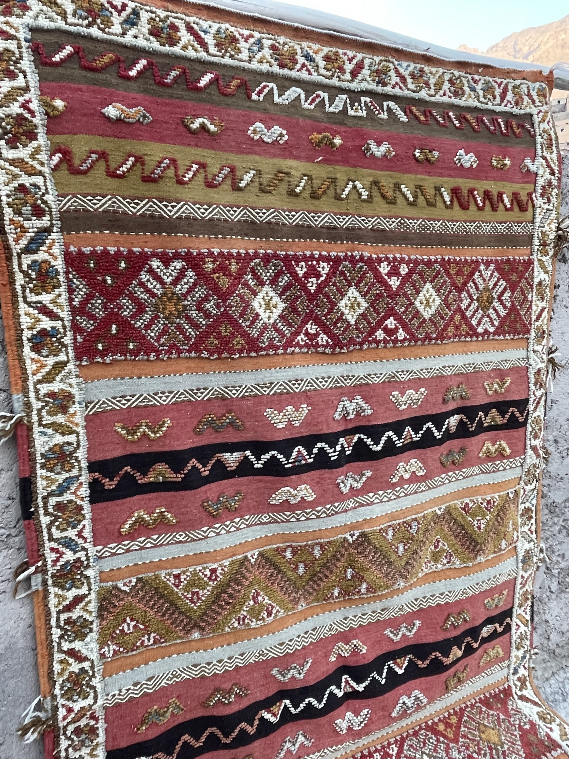 Handmade Glaoui Rug 249 x 147 cm (8'2" x 4'10") | Authentic Moroccan Timnay Weaving | Berber Tribal Wool Rug | Siroua Region | Ait Ouaghrda Artisan Hanbel - Image 12