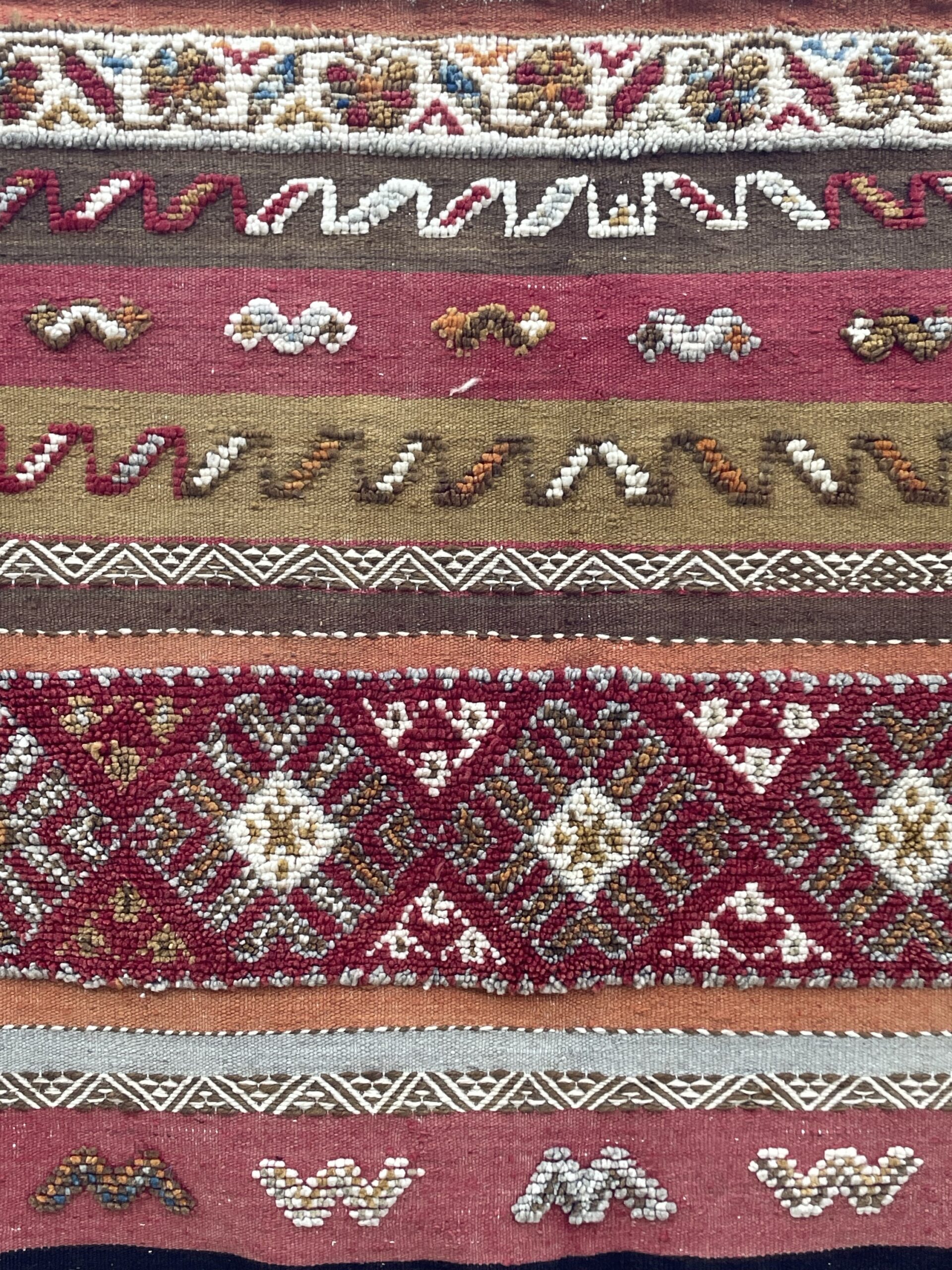 Handmade Glaoui Rug 249 x 147 cm (8'2" x 4'10") | Authentic Moroccan Timnay Weaving | Berber Tribal Wool Rug | Siroua Region | Ait Ouaghrda Artisan Hanbel - Image 5