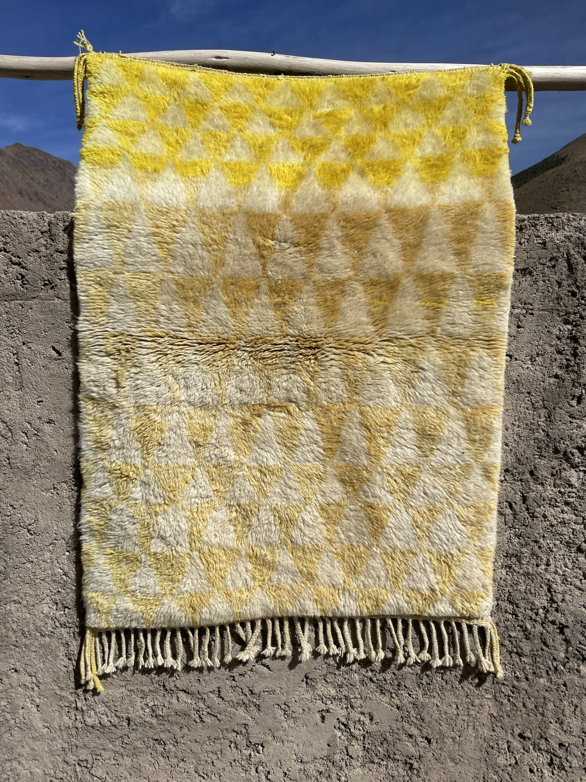 Yellow Beni Ourain Rug
Handwoven Moroccan Wool Rug
Geometric Berber Rug
Authentic Beni Ourain Carpet
Moroccan Shag Wool Area Rug
Yellow & Ivory Tribal Rug - Image 3