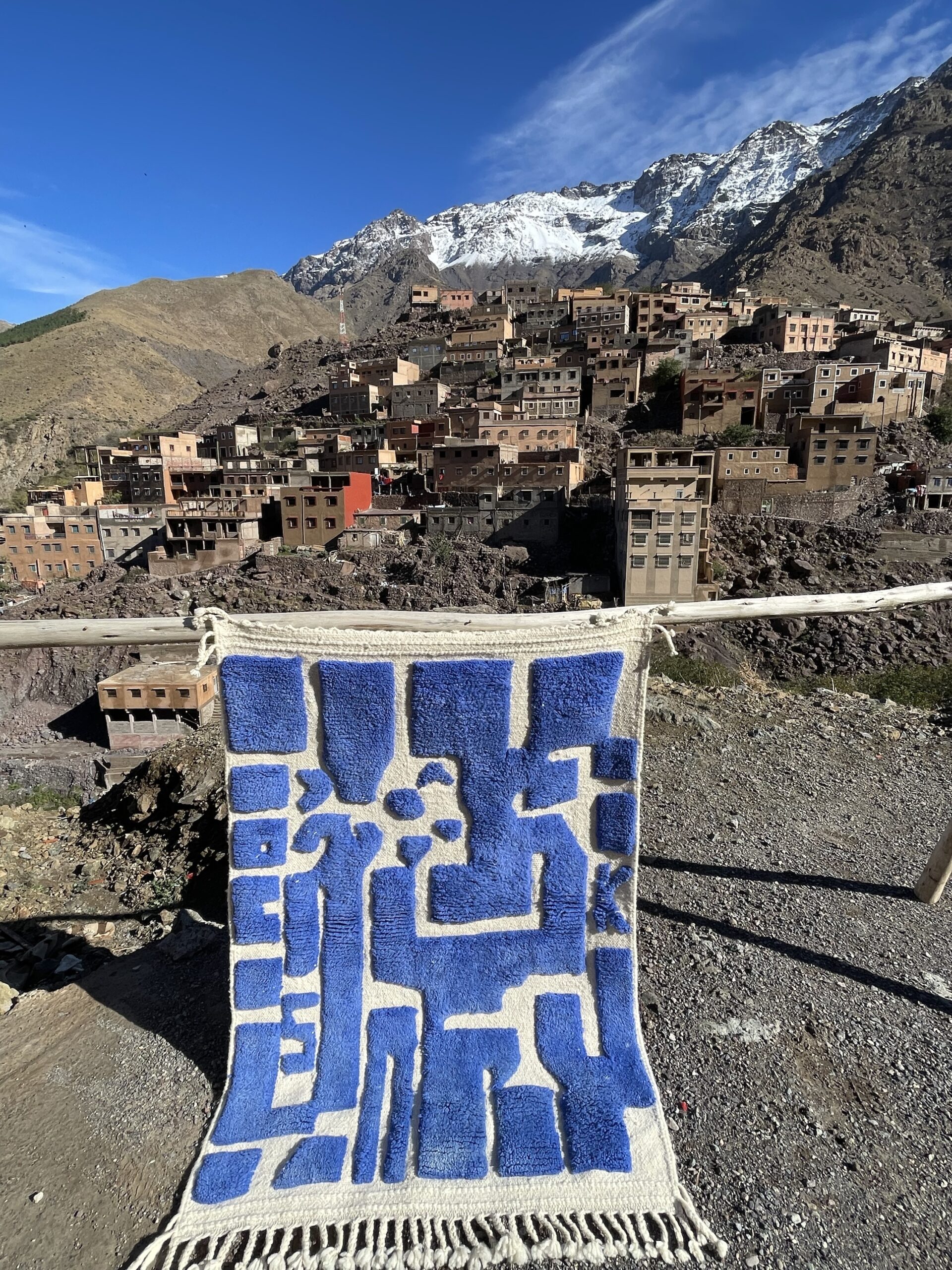 Handmade Beni Imlil Moroccan Rug – Blue & Cream Berber Wool Carpet (150 × 100 cm) - Image 3