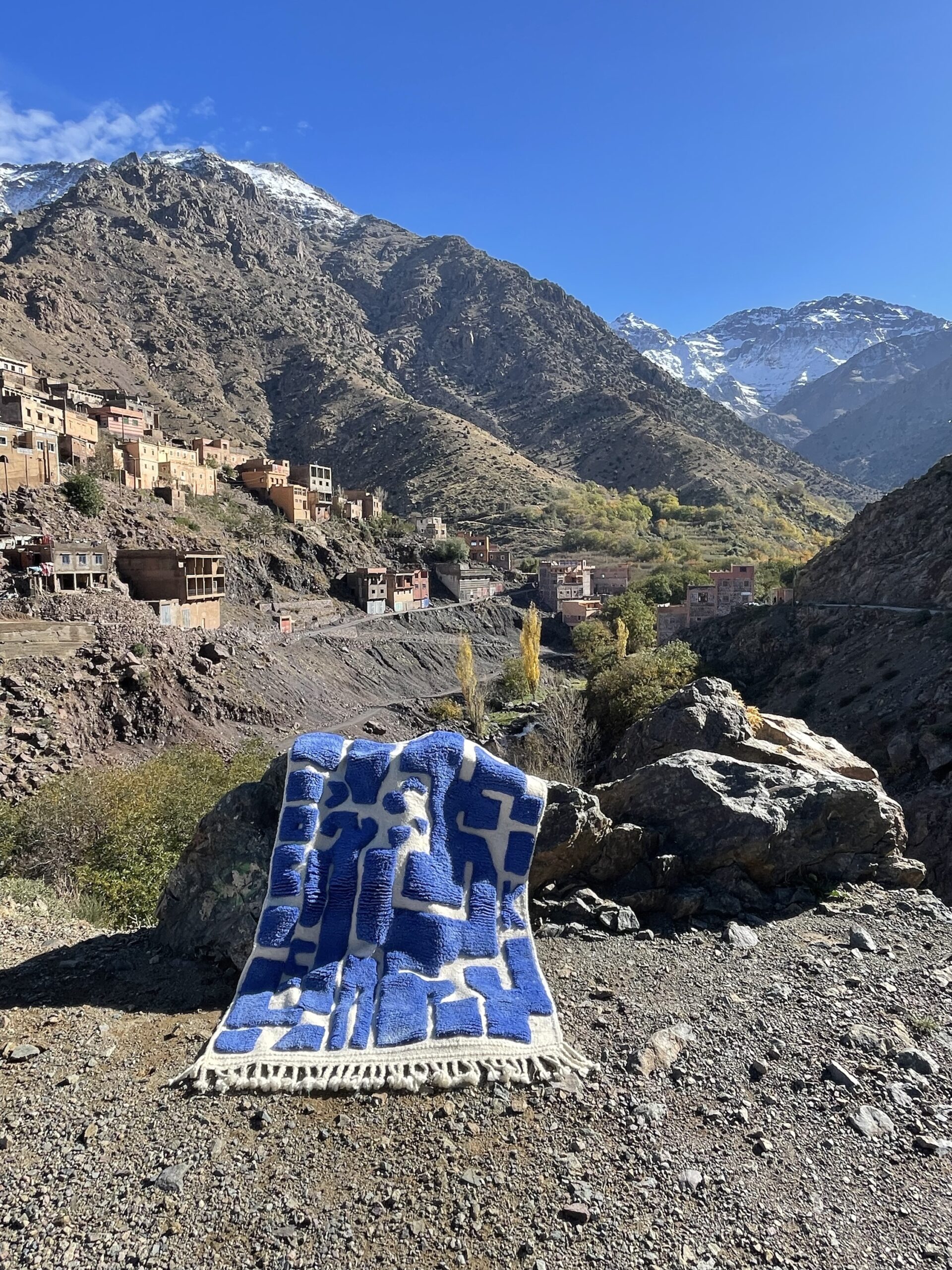 Handmade Beni Imlil Moroccan Rug – Blue & Cream Berber Wool Carpet (150 × 100 cm) - Image 10