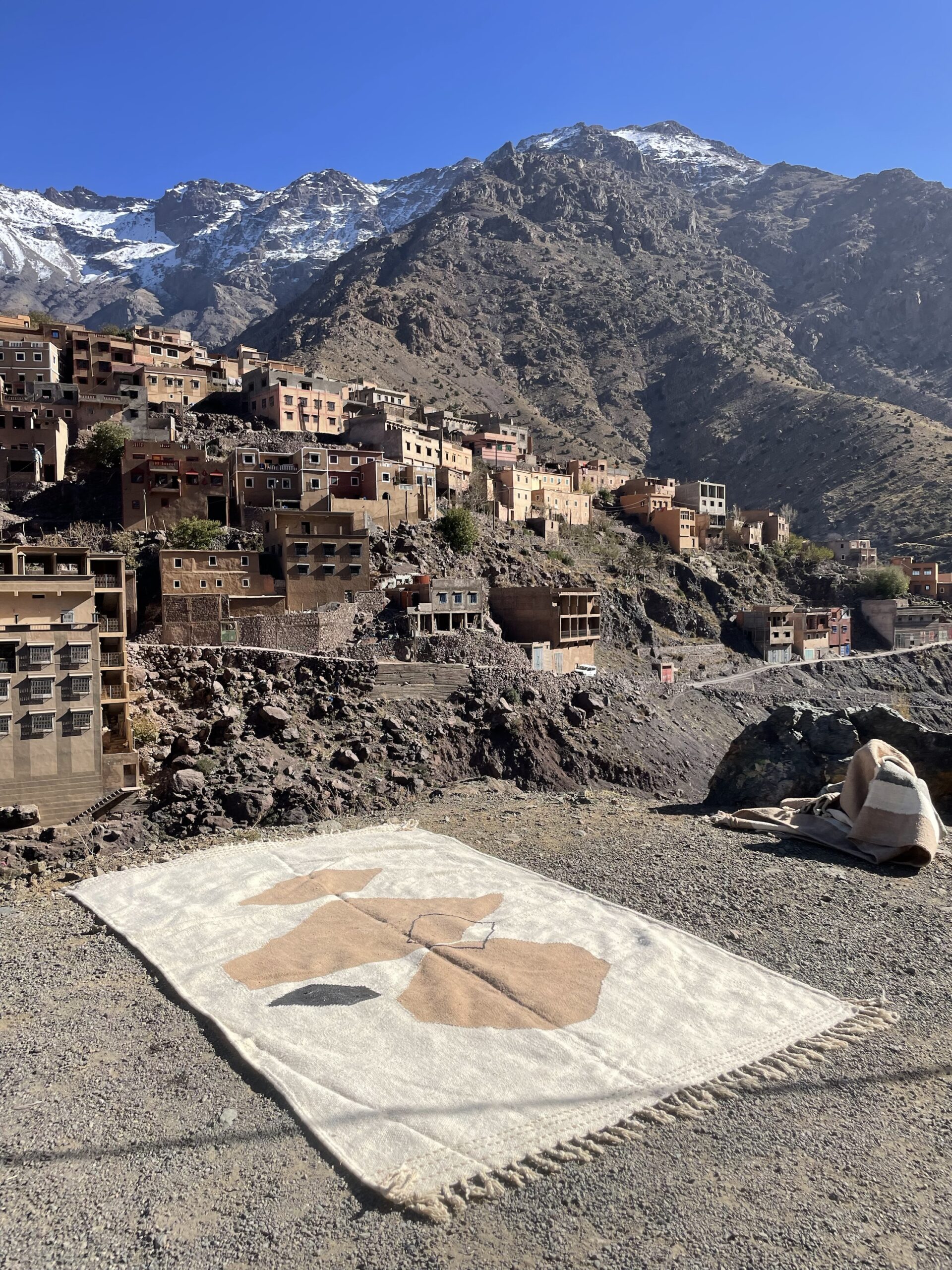 Zanafi Moroccan Carpet 300×200 cm (9.8×6.5 ft) – Handmade Wool Rug with Minimalist Berber Design - Image 3