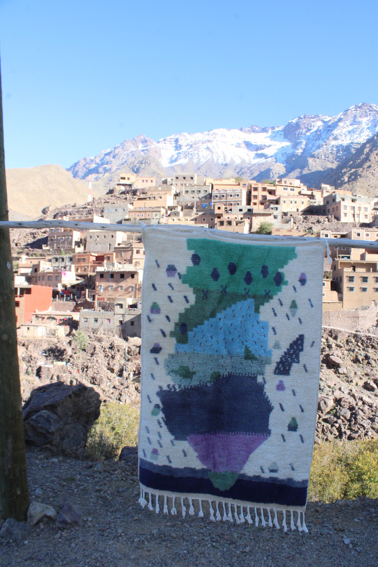 Authentic Beni Ourain Moroccan Rug – 190×130 cm (6.2 × 4.3 ft) – Handwoven Wool Berber Carpet - Image 9