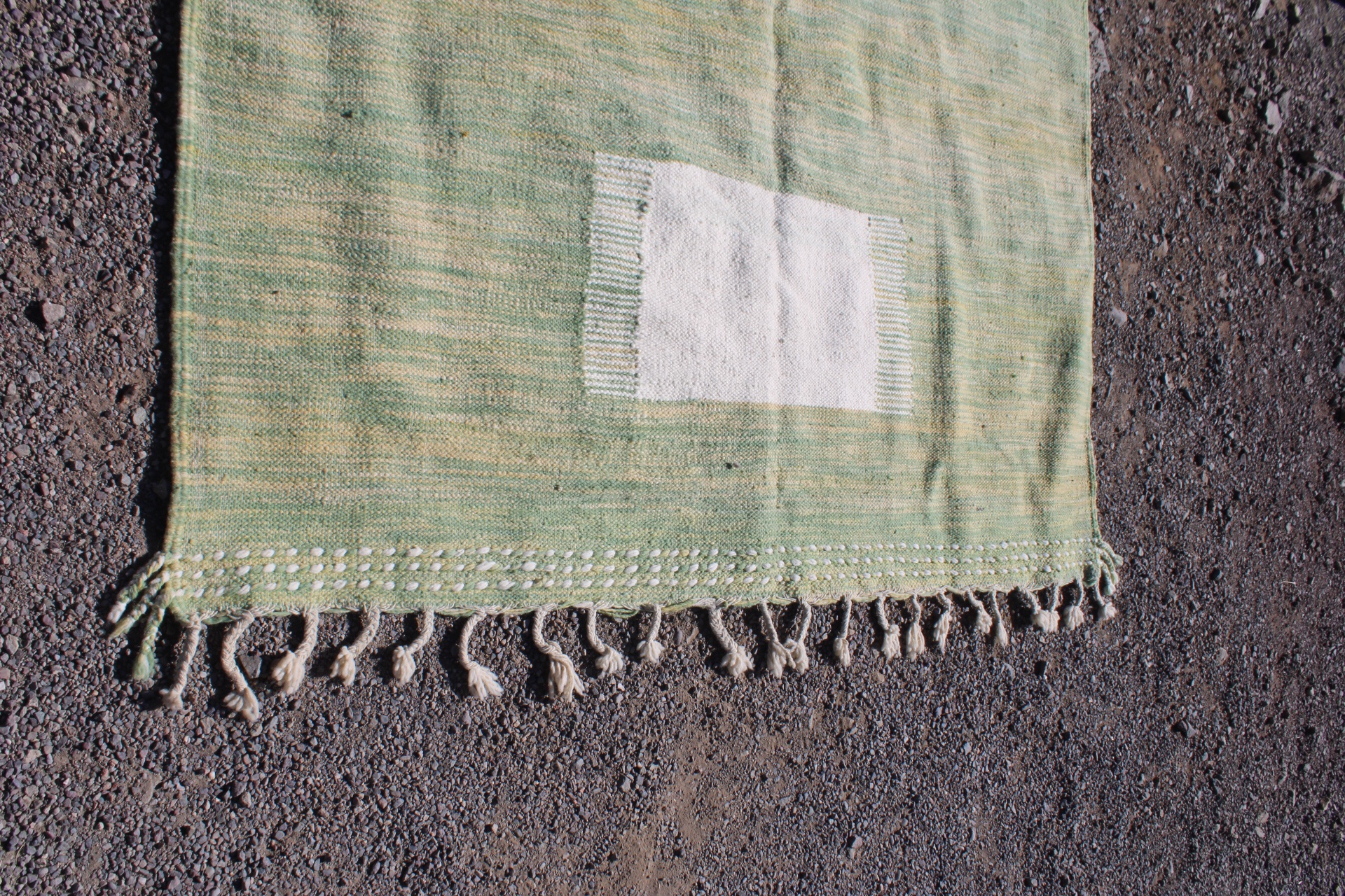 Handwoven Moroccan Hanbal – 300×200 cm (9.8×6.5 ft) – Authentic Berber Flatweave Rug - Image 10