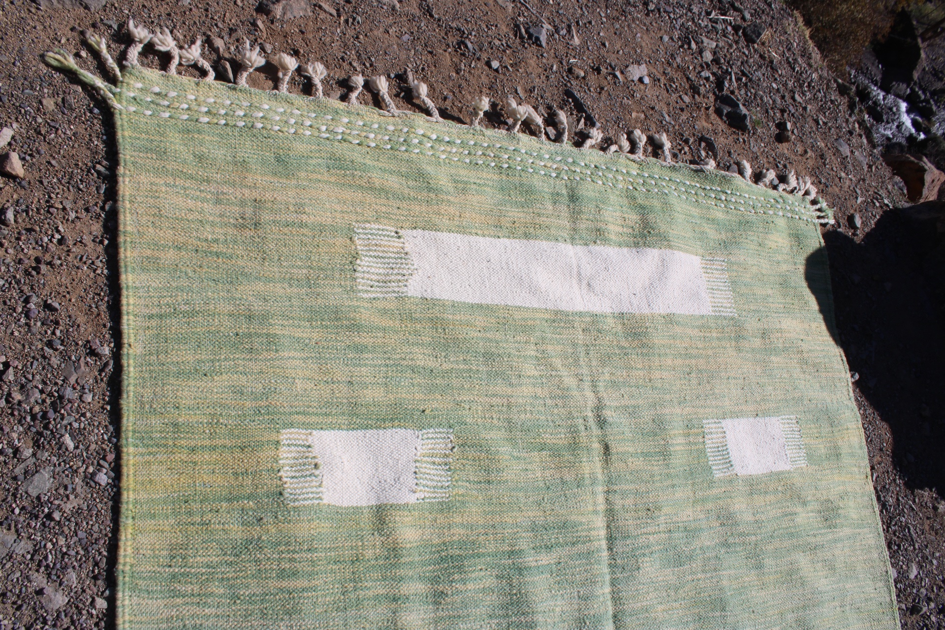 Handwoven Moroccan Hanbal – 300×200 cm (9.8×6.5 ft) – Authentic Berber Flatweave Rug - Image 9