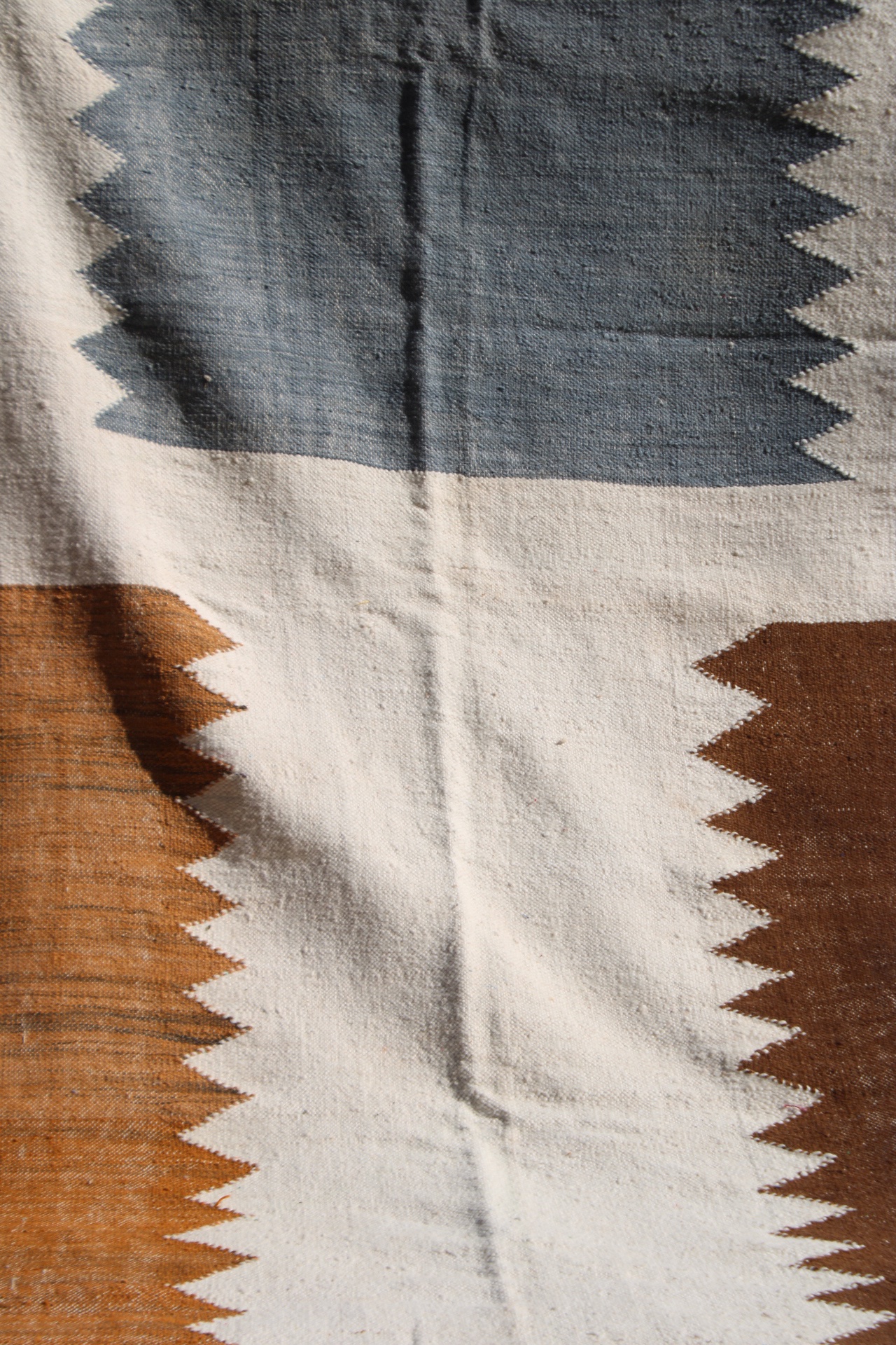 Handwoven Moroccan Berber Rug – 300×200 cm (9.8×6.5 ft) – Geometric Wool Carpet in Blue & Terracotta - Image 6