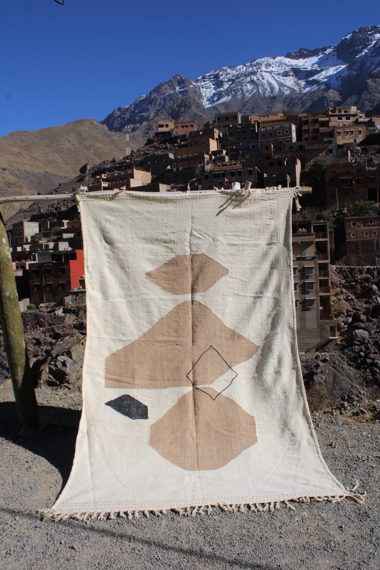 Zanafi Moroccan Carpet 300×200 cm (9.8×6.5 ft) – Handmade Wool Rug with Minimalist Berber Design - Image 2