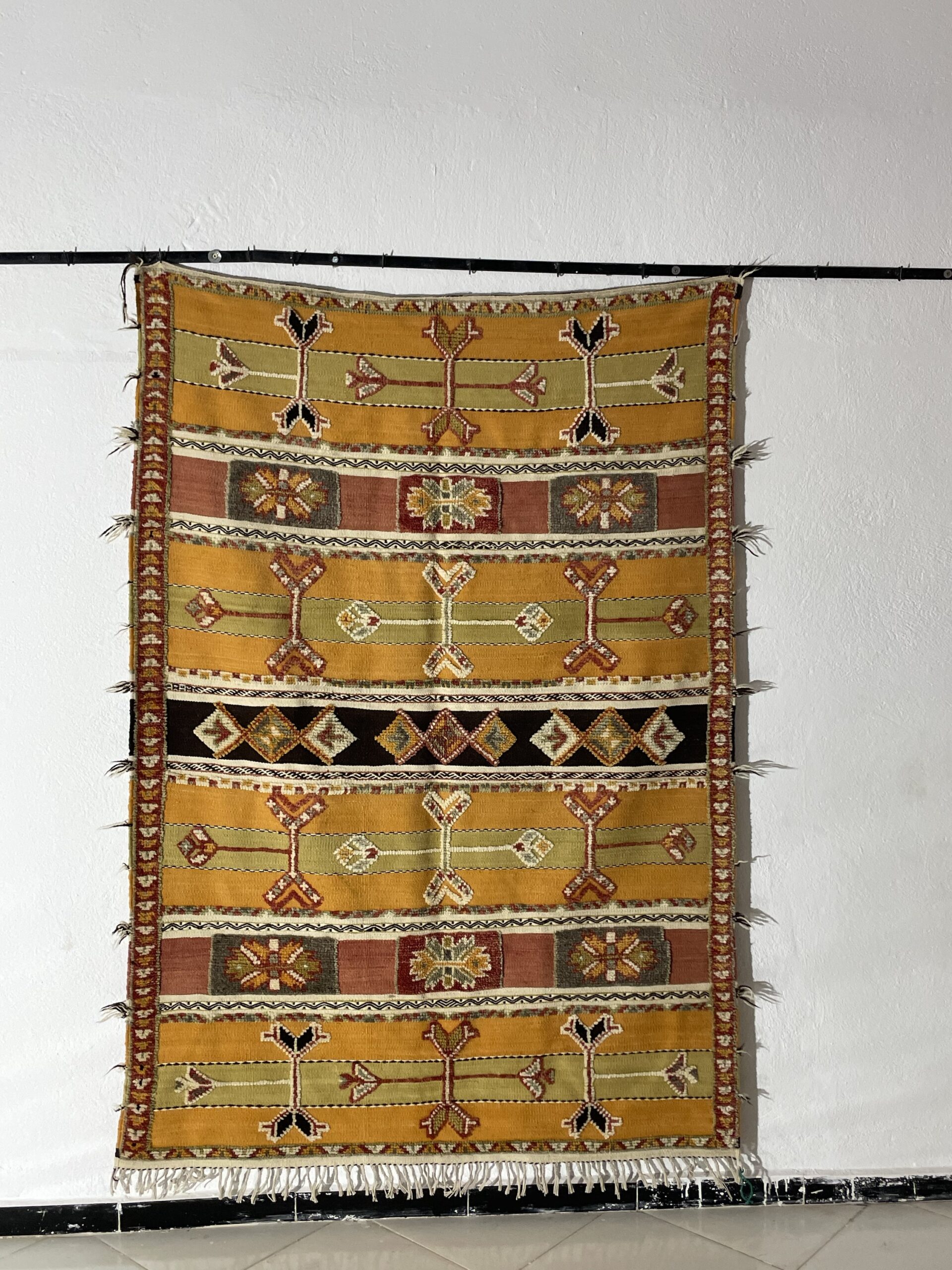 Glaoui Moroccan Rug – 4.26 ft × 6.56 ft (130 × 200 cm) – Handwoven Berber Wool Carpet - Image 6