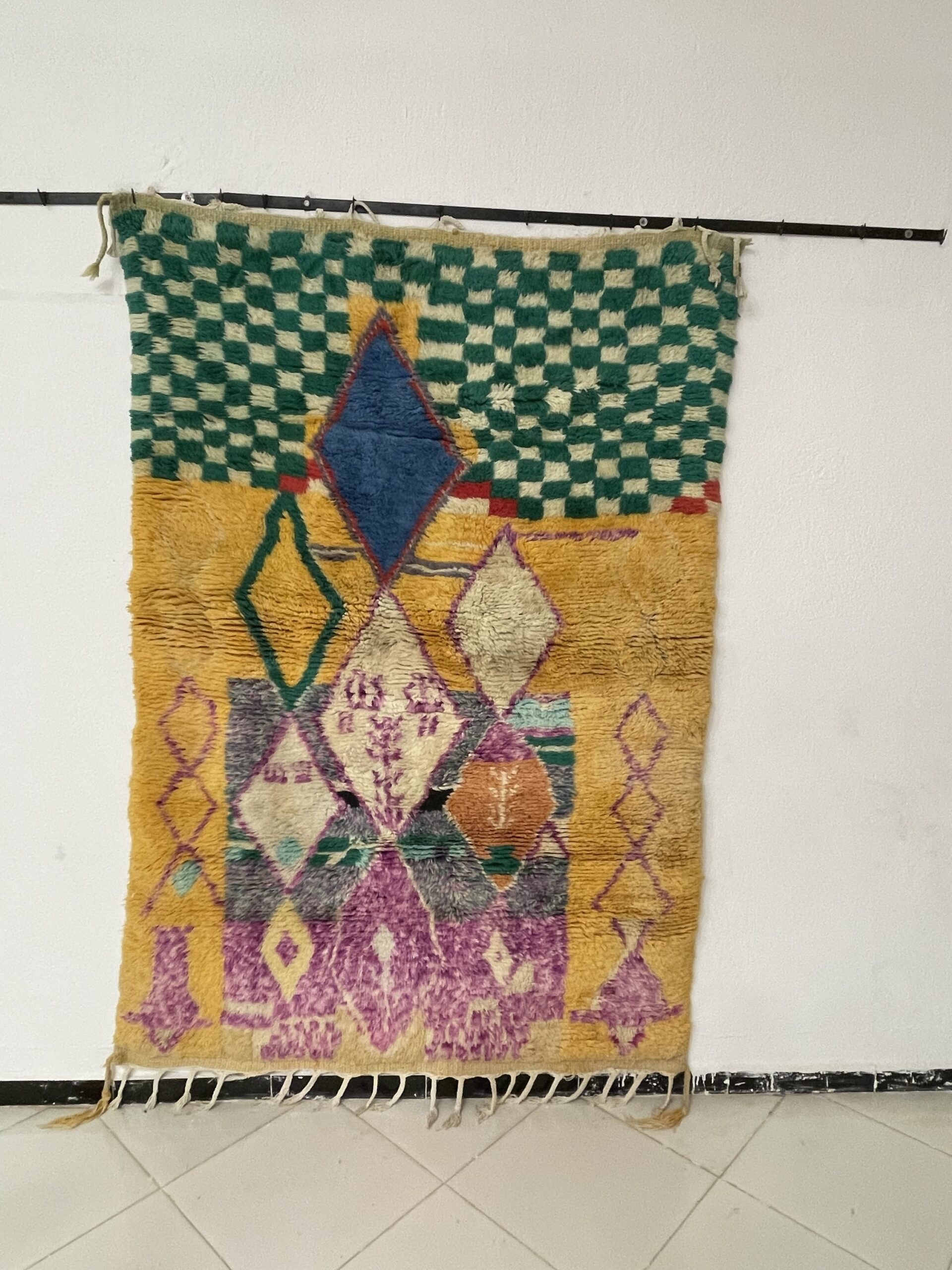 Azilal Handmade Moroccan Rug – 200x150 cm (6.5 ft x 5 ft) – Vintage Berber Wool Carpet - Image 3