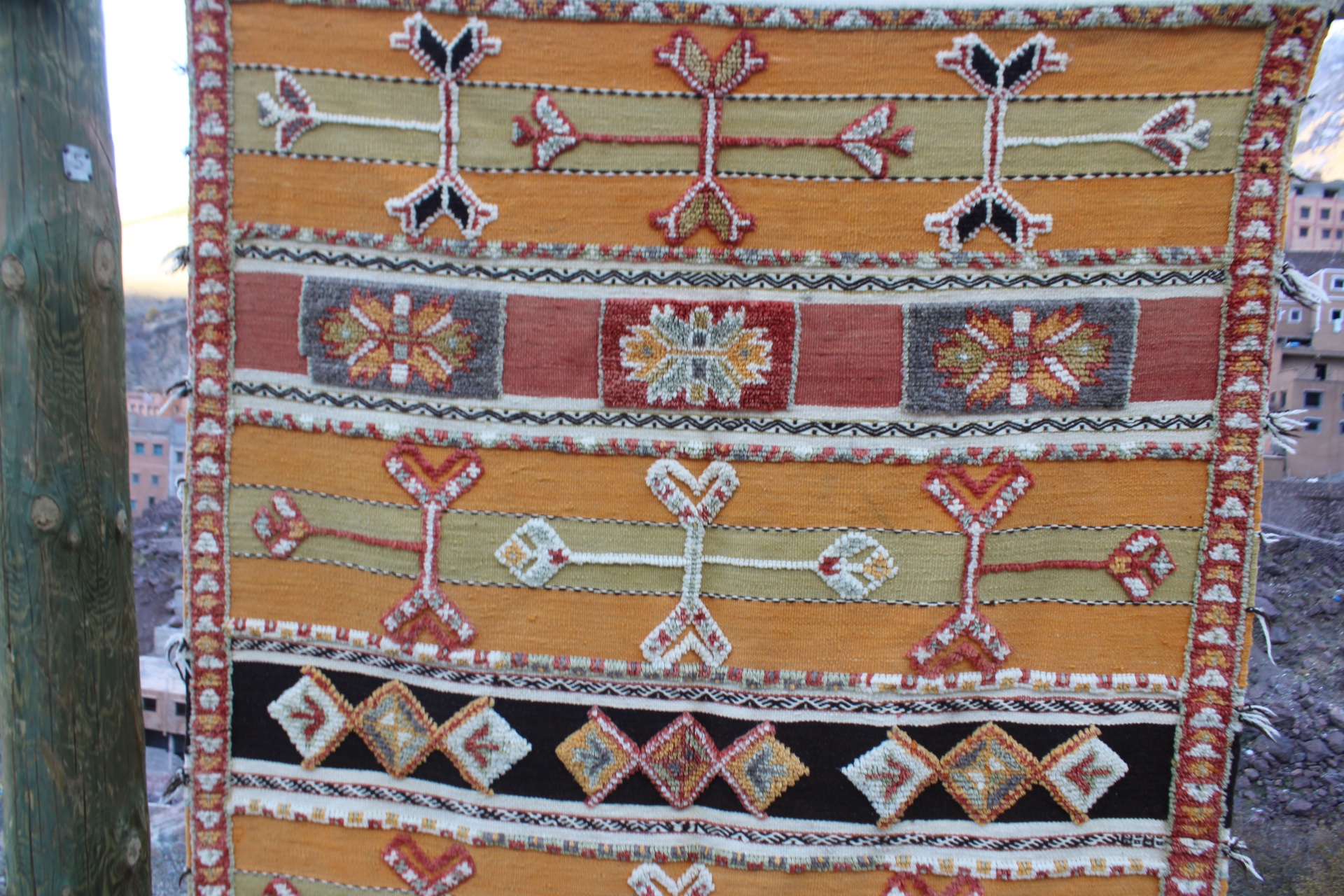 Glaoui Moroccan Rug – 4.26 ft × 6.56 ft (130 × 200 cm) – Handwoven Berber Wool Carpet - Image 15