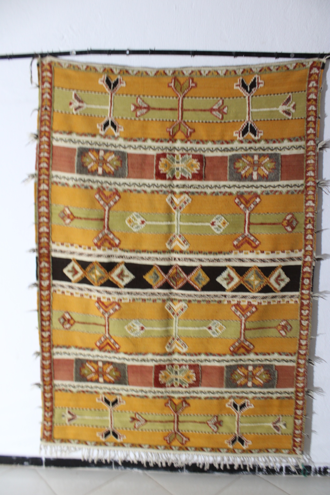 Glaoui Moroccan Rug – 4.26 ft × 6.56 ft (130 × 200 cm) – Handwoven Berber Wool Carpet - Image 2