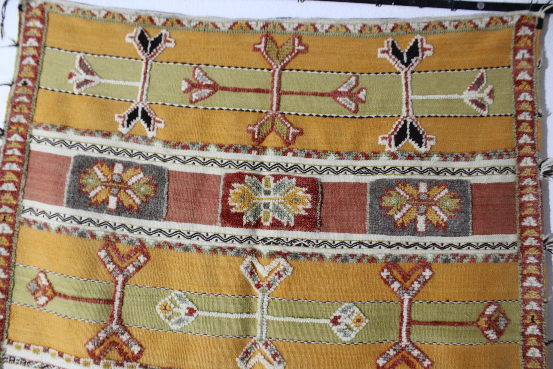 Glaoui Moroccan Rug – 4.26 ft × 6.56 ft (130 × 200 cm) – Handwoven Berber Wool Carpet - Image 7